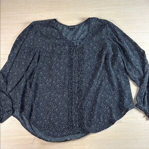 Torrid Black‎ and White Dotted Blouse